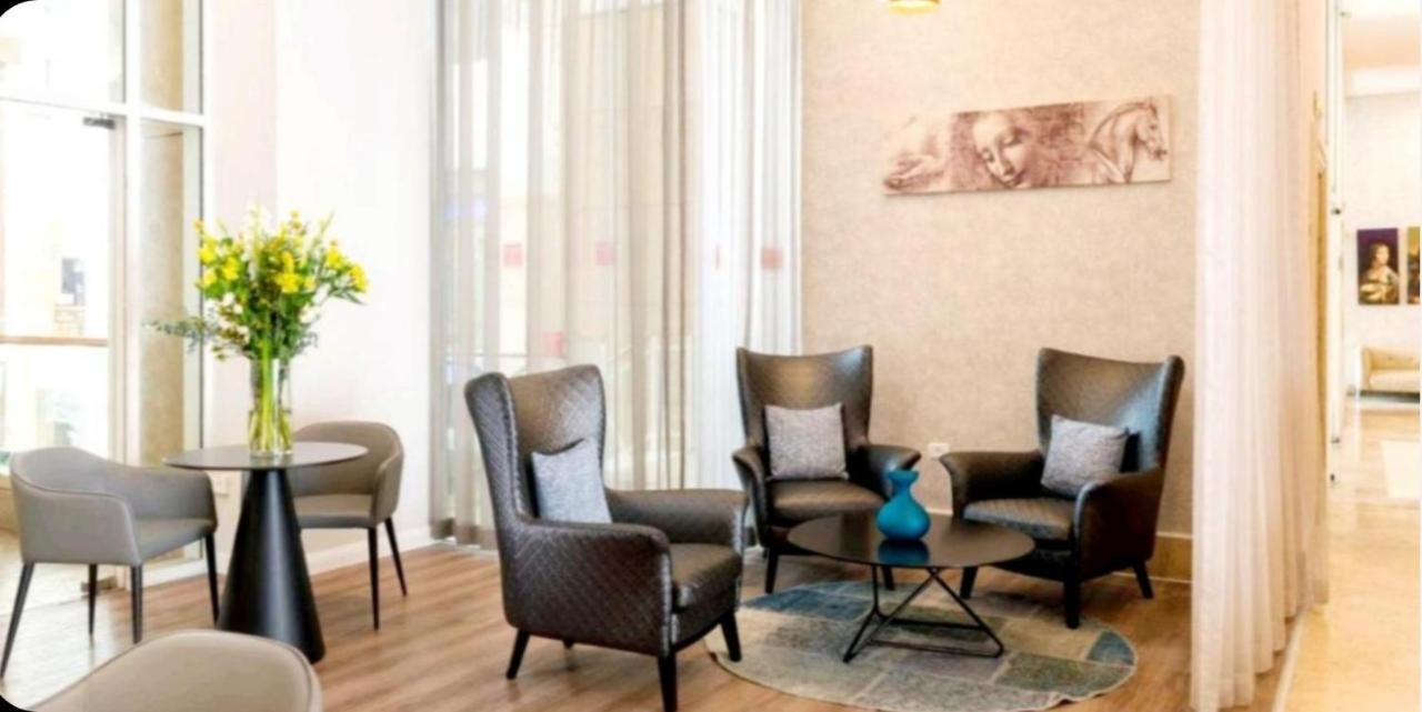 7 Hotel Apartment Short Time Tlv Bat Yam Bagian luar foto