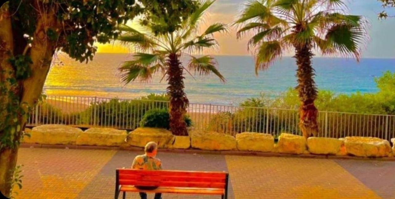 7 Hotel Apartment Short Time Tlv Bat Yam Bagian luar foto