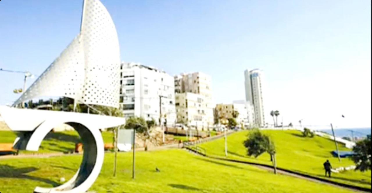 7 Hotel Apartment Short Time Tlv Bat Yam Bagian luar foto