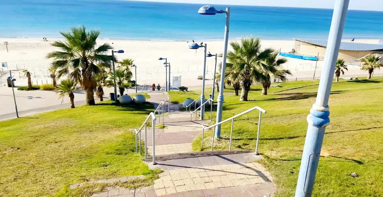 7 Hotel Apartment Short Time Tlv Bat Yam Bagian luar foto